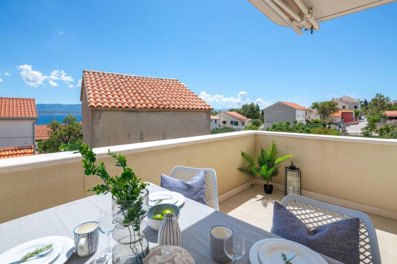 Apartments Valentina Bol Exterior photo